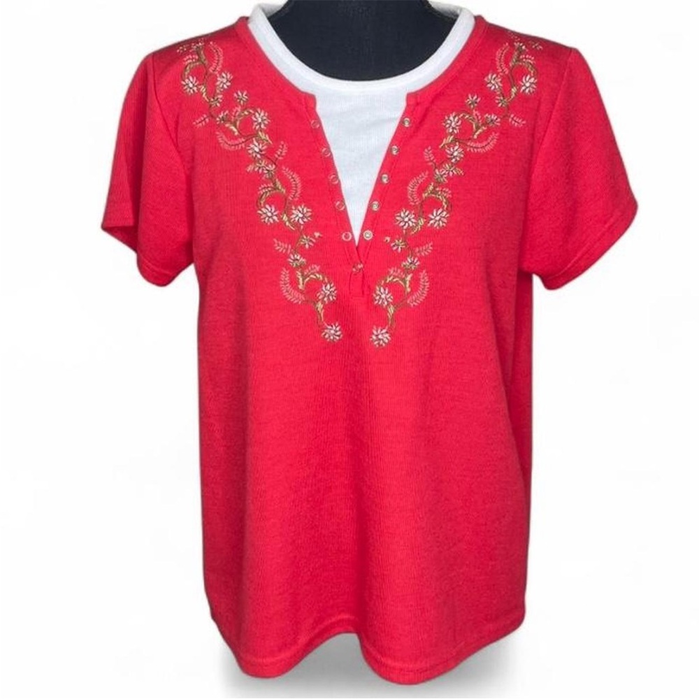 Vintage Shenanigans Red Floral Embroidered Grandmacore Style Short Sleeve Tee